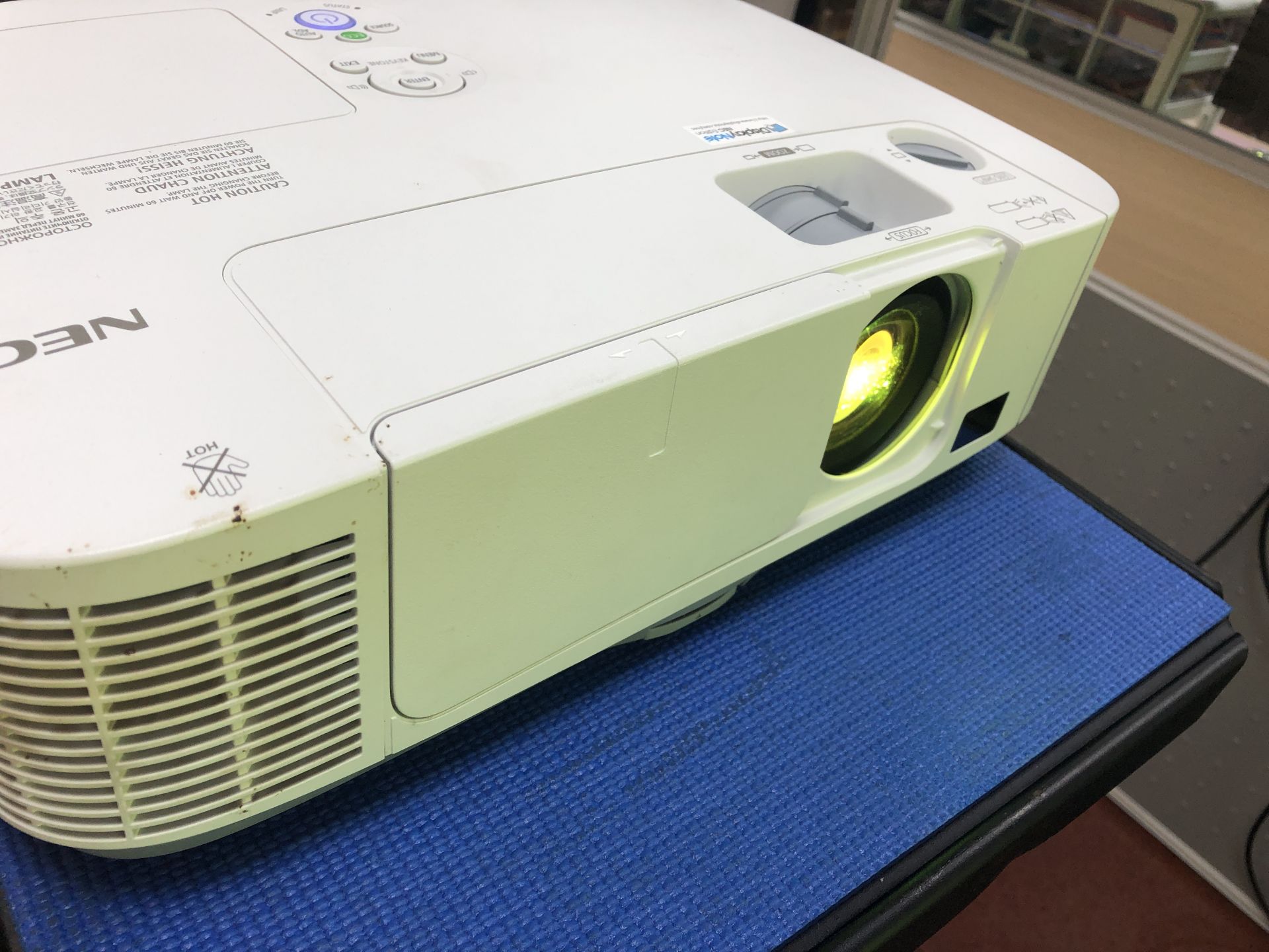 20200807 NEC PE501X 投影機畫面偏黃