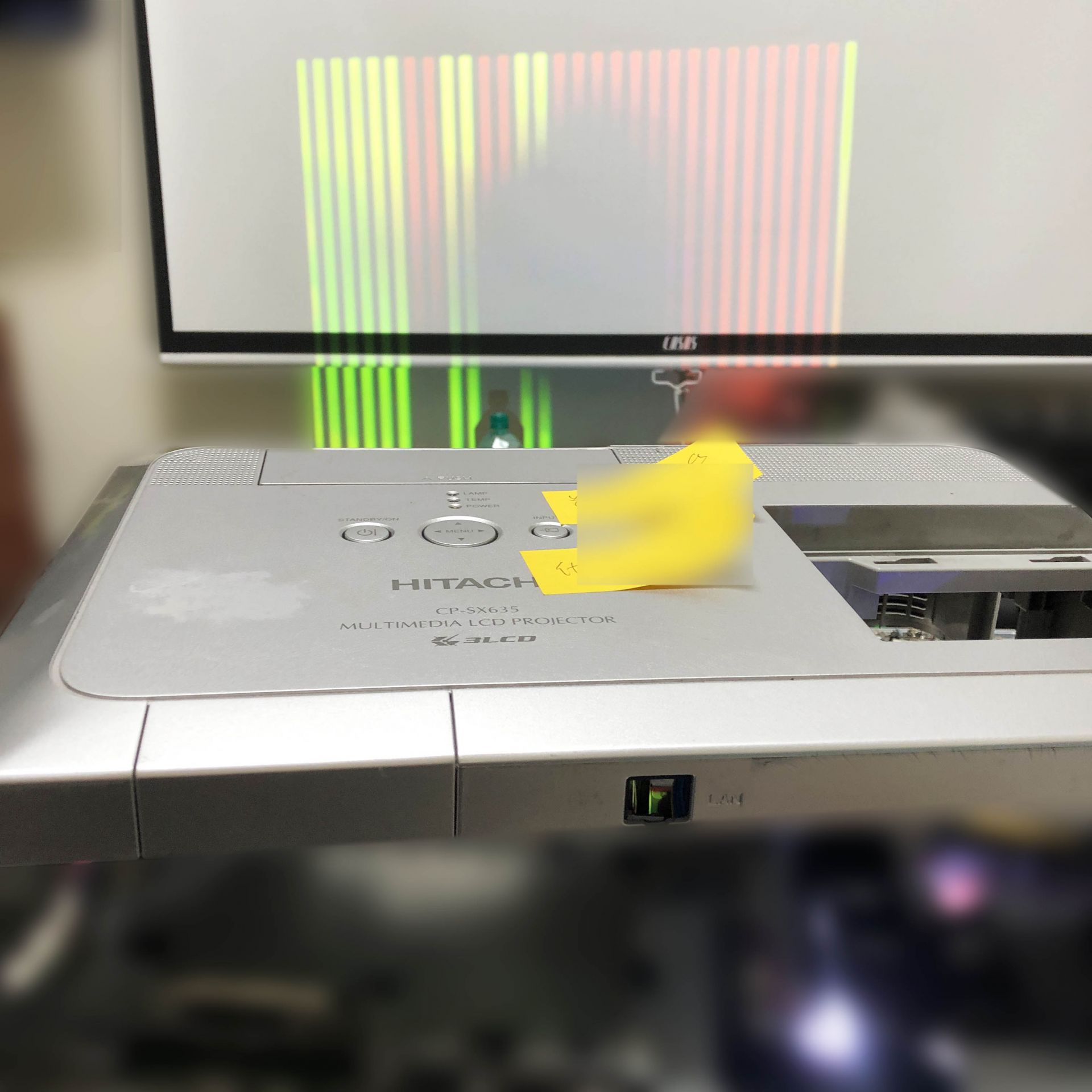 20220602 hitachi CP-SX635 投影機影像異常有線條雜訊 偏色 模糊