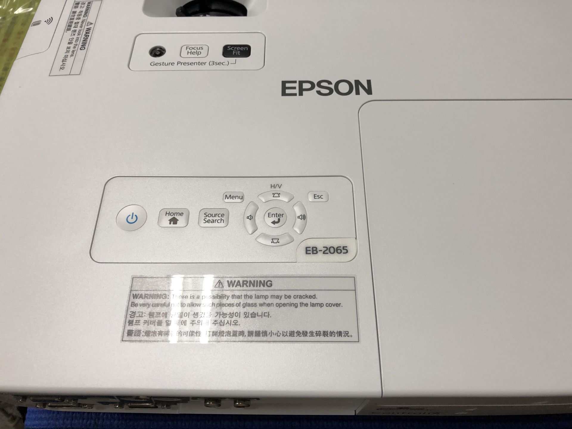 20190603 EPSON EB-2065 液晶投影機投影測試 免關燈 5500流明